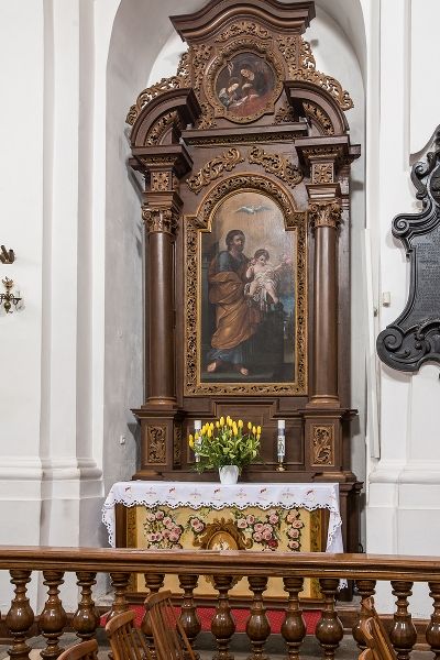 Ołtarz św. Józefa po konserwacji